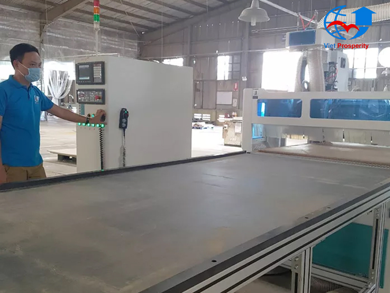 ban-may-cnc-tai-binh-dinh-4