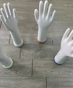khuon-gang-nitrile-3